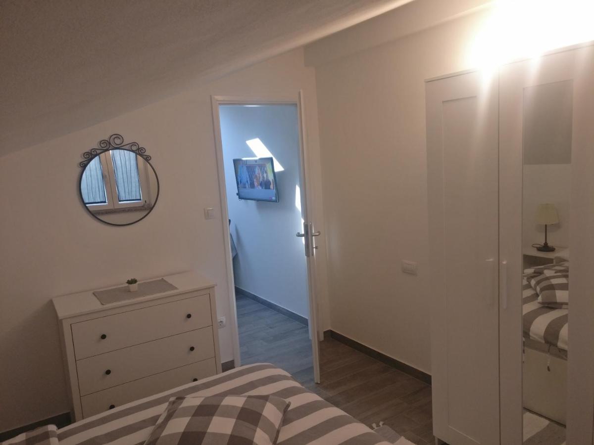 פורץ Apartmani Popovic מראה חיצוני תמונה