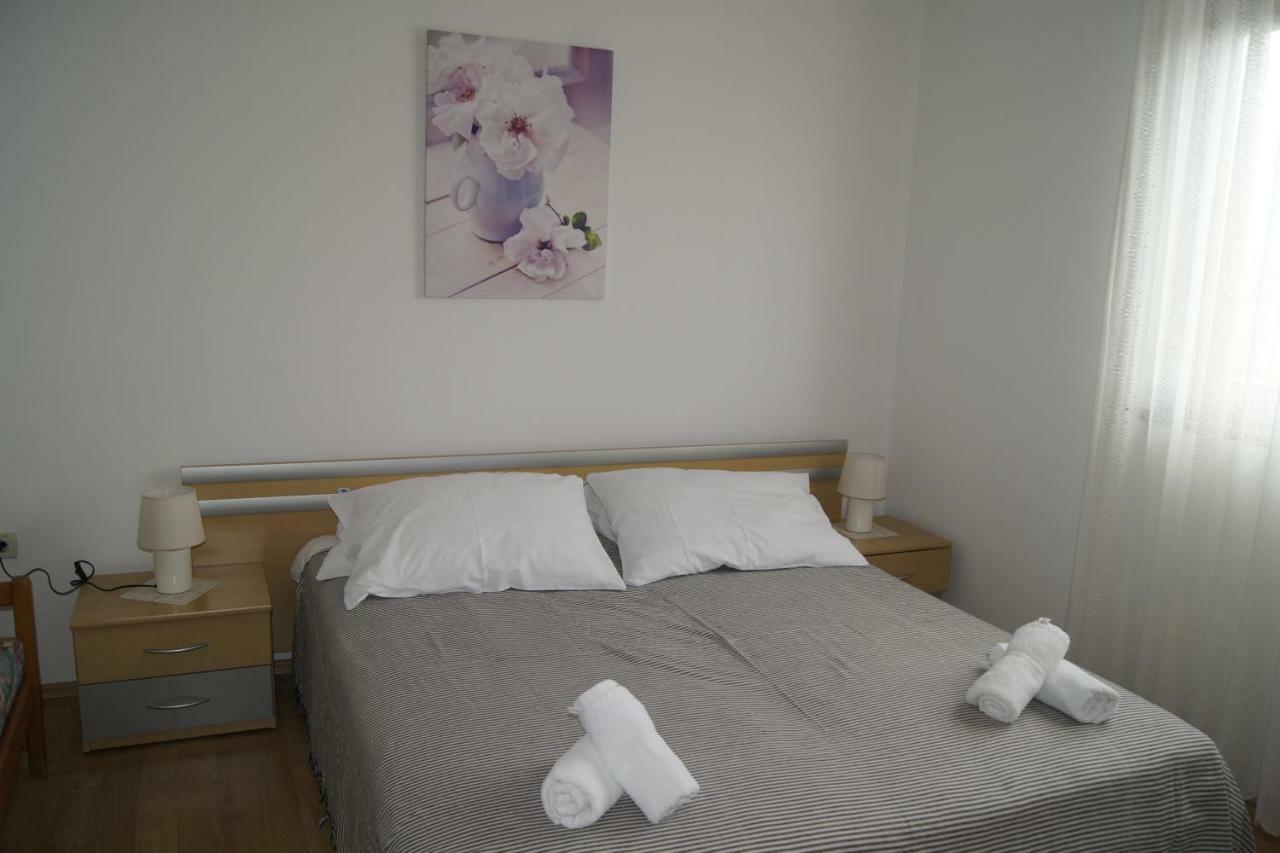 פורץ Apartmani Popovic מראה חיצוני תמונה